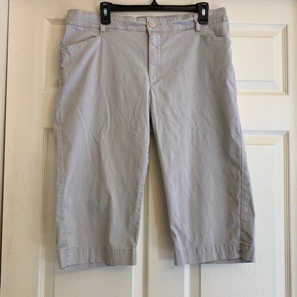 Lee Just Below The Waist Capris Pants Crop Beige Cropped Petite Size 16P - Picture 1 of 5